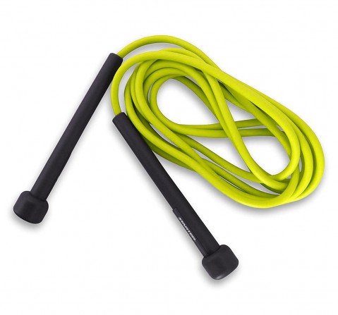 Starter Thermoplastic Skipping Rope On Green 8Y+