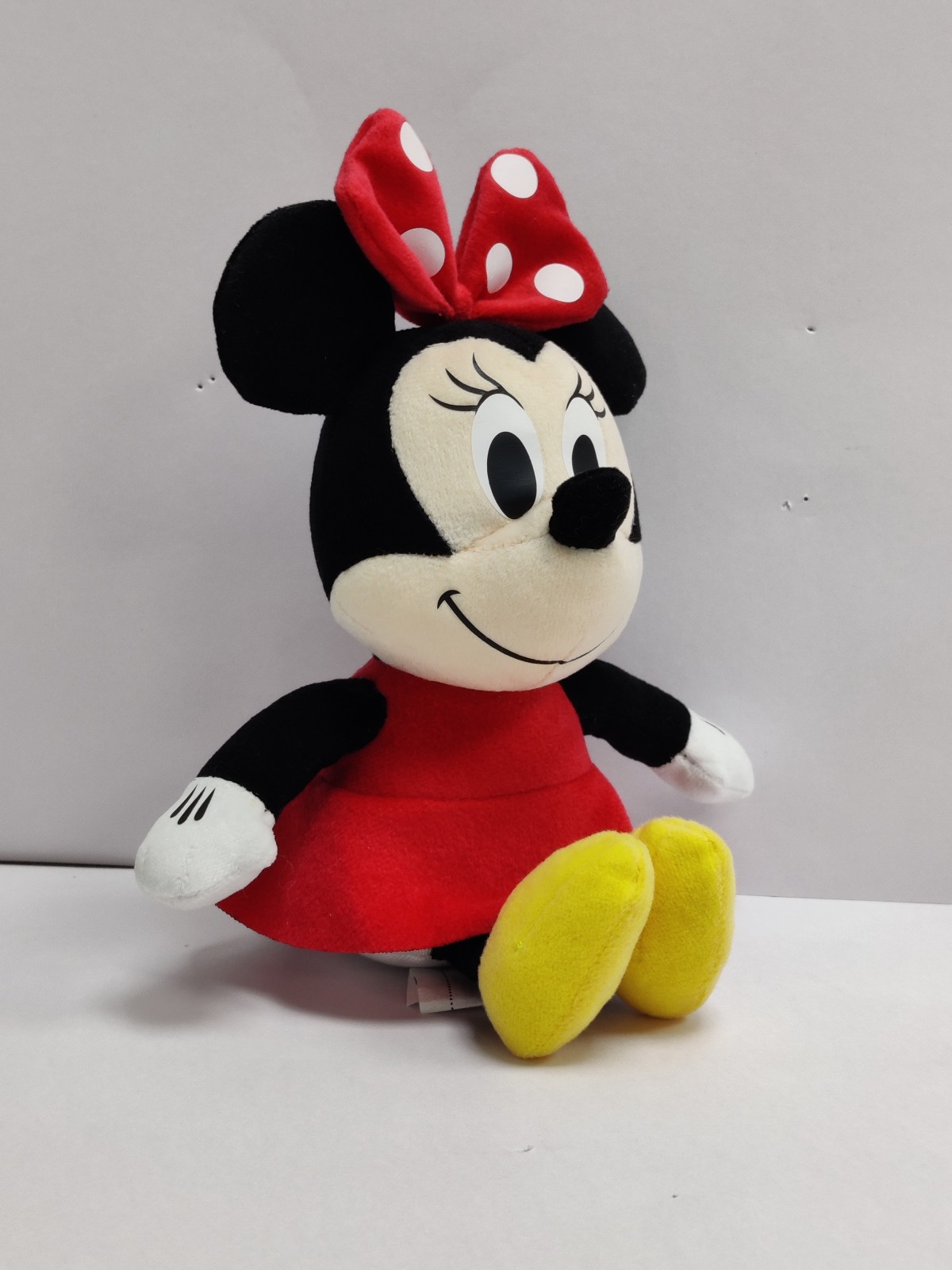 Minnie mouse deals plush doll