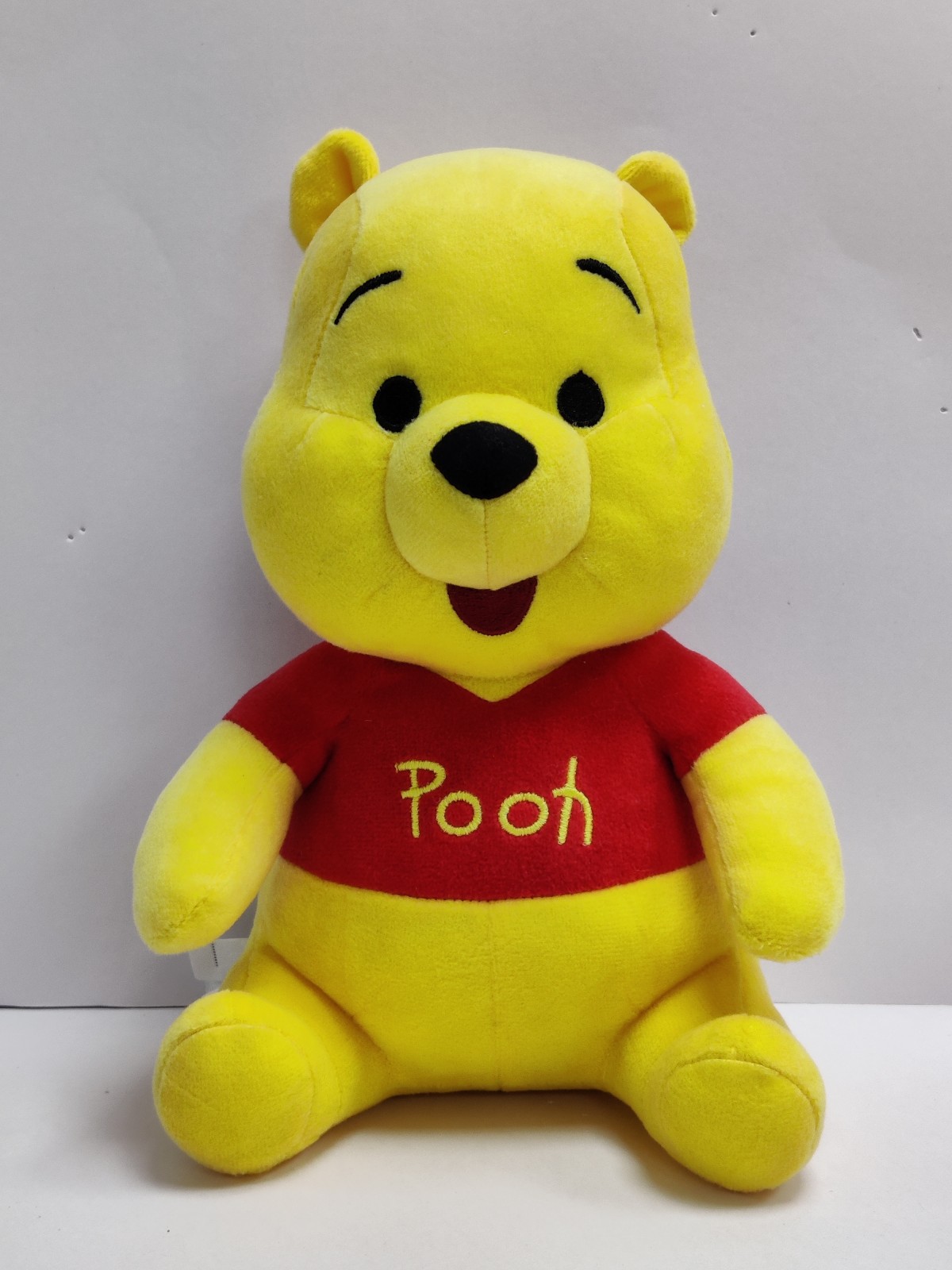 Winnie the pooh soft toy sales hamleys