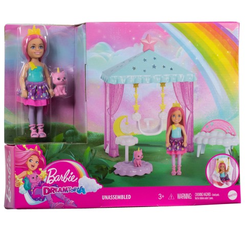 Barbie Dreamtopia Chelsea Small Doll and Accessories, Playset with Gazebo Swing, Kitten and More, Kids for 3Y+, Multicolour